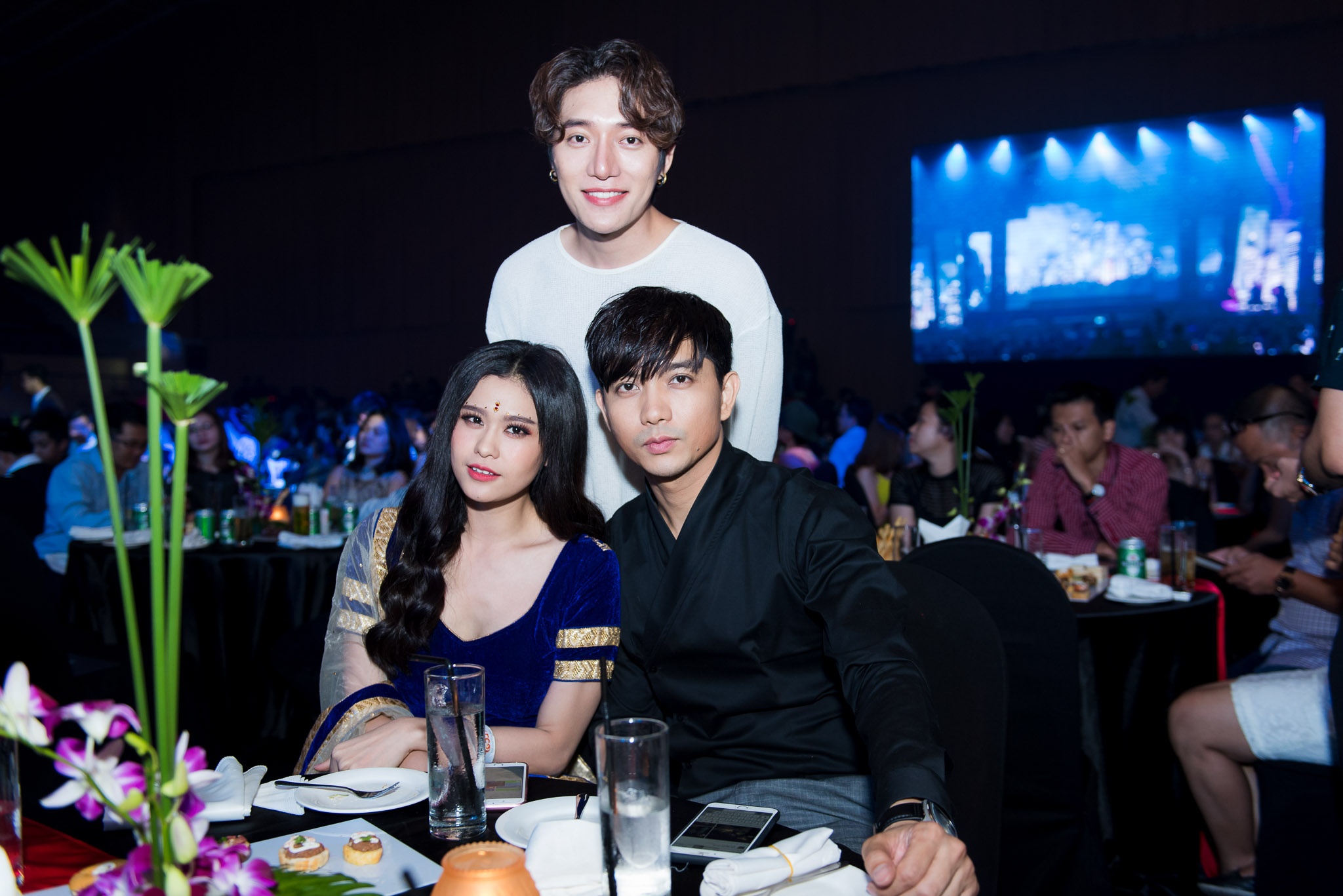 Dien vien Co dau 8 tuoi sang Viet Nam anh 15