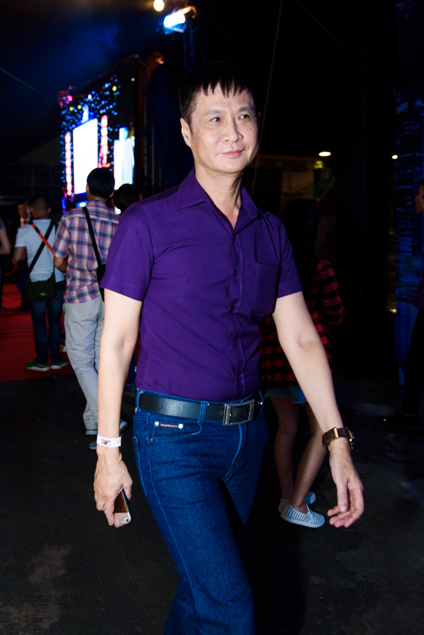 Dien vien Co dau 8 tuoi sang Viet Nam anh 13