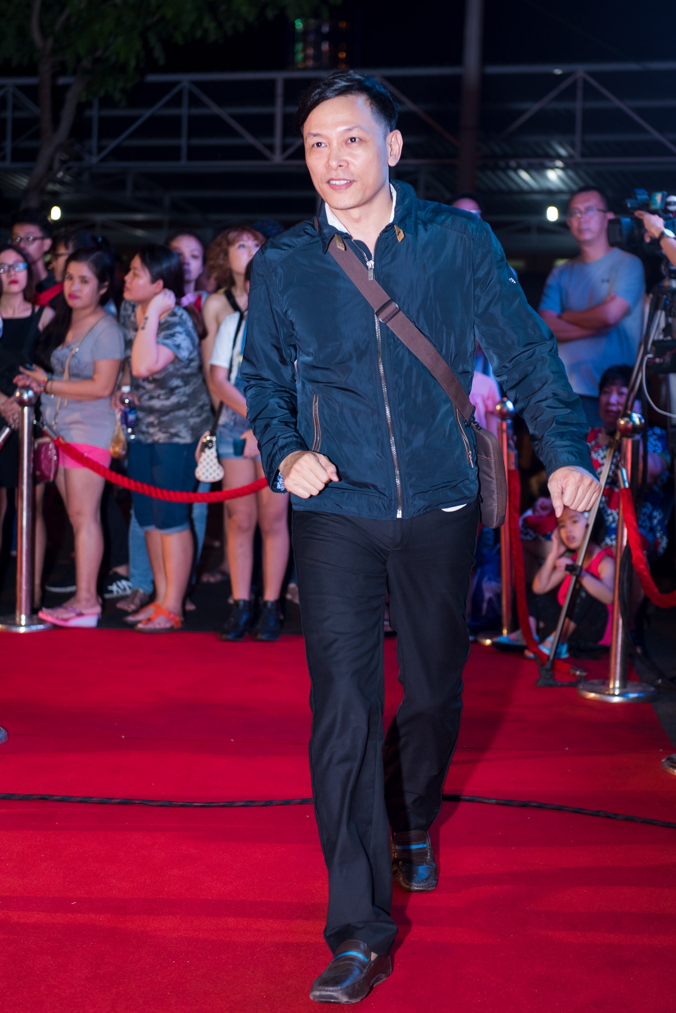 Dien vien Co dau 8 tuoi sang Viet Nam anh 14