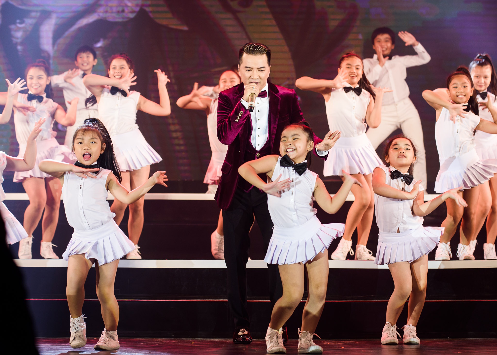 Sao Cô dâu 8 tuổi sang Việt Nam ảnh 7 Sao Co dau 8 tuoi sang Viet Nam anh 7