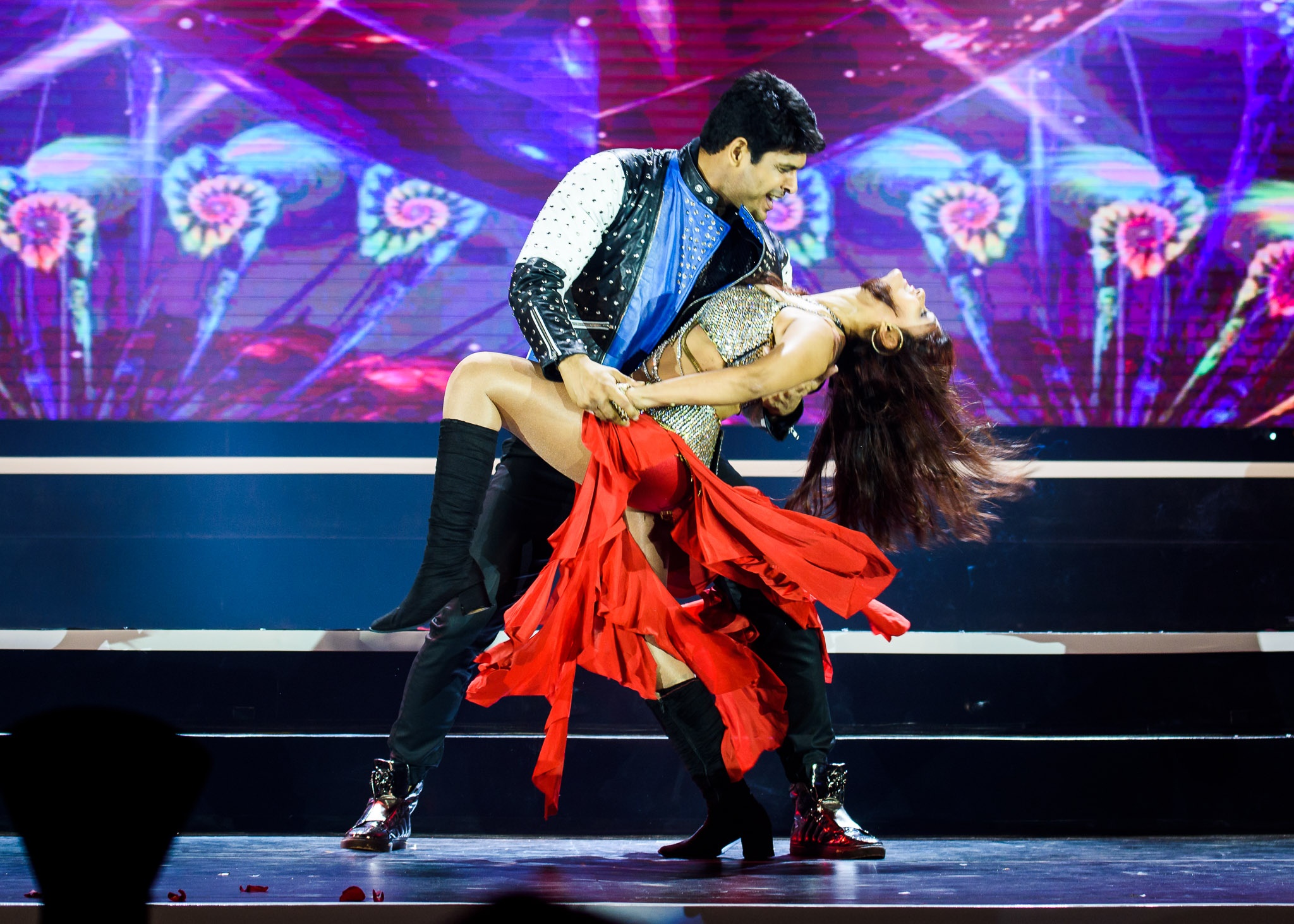 Dien vien Co dau 8 tuoi sang Viet Nam anh 7