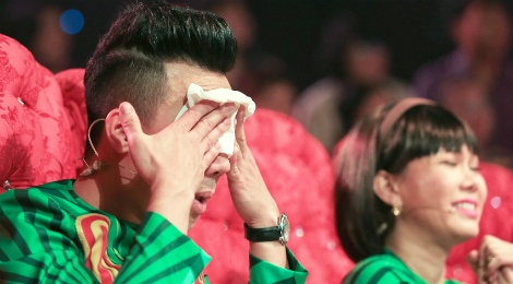 Viet Huong, Tran Thanh gian giua nuoc mat thuong cascadeur hinh anh