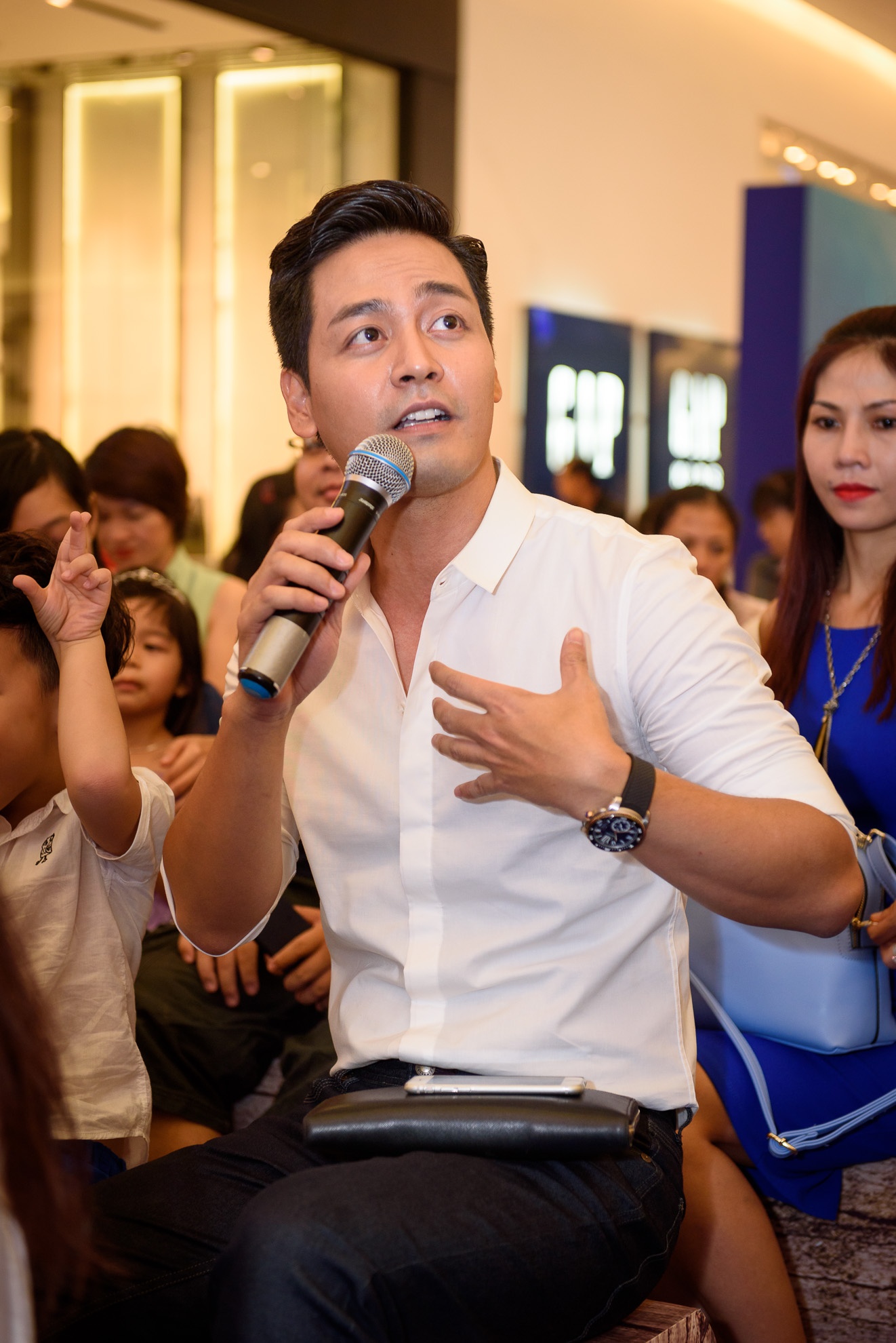 Vợ Lý Hải lấy lại vóc dáng sau khi sinh ảnh 10 Vo Ly Hai lay lai voc dang sau khi sinh anh 10