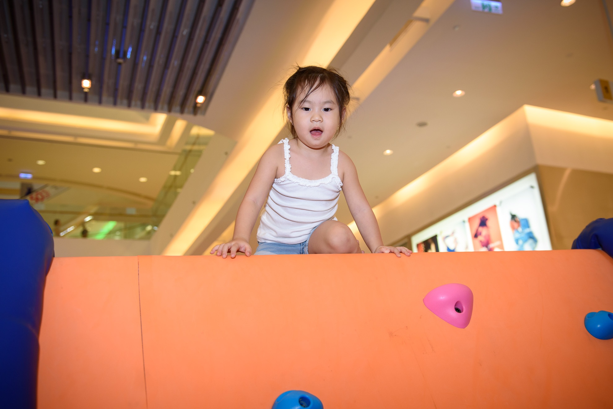 Vợ Lý Hải lấy lại vóc dáng sau khi sinh ảnh 6 Vo Ly Hai lay lai voc dang sau khi sinh anh 6