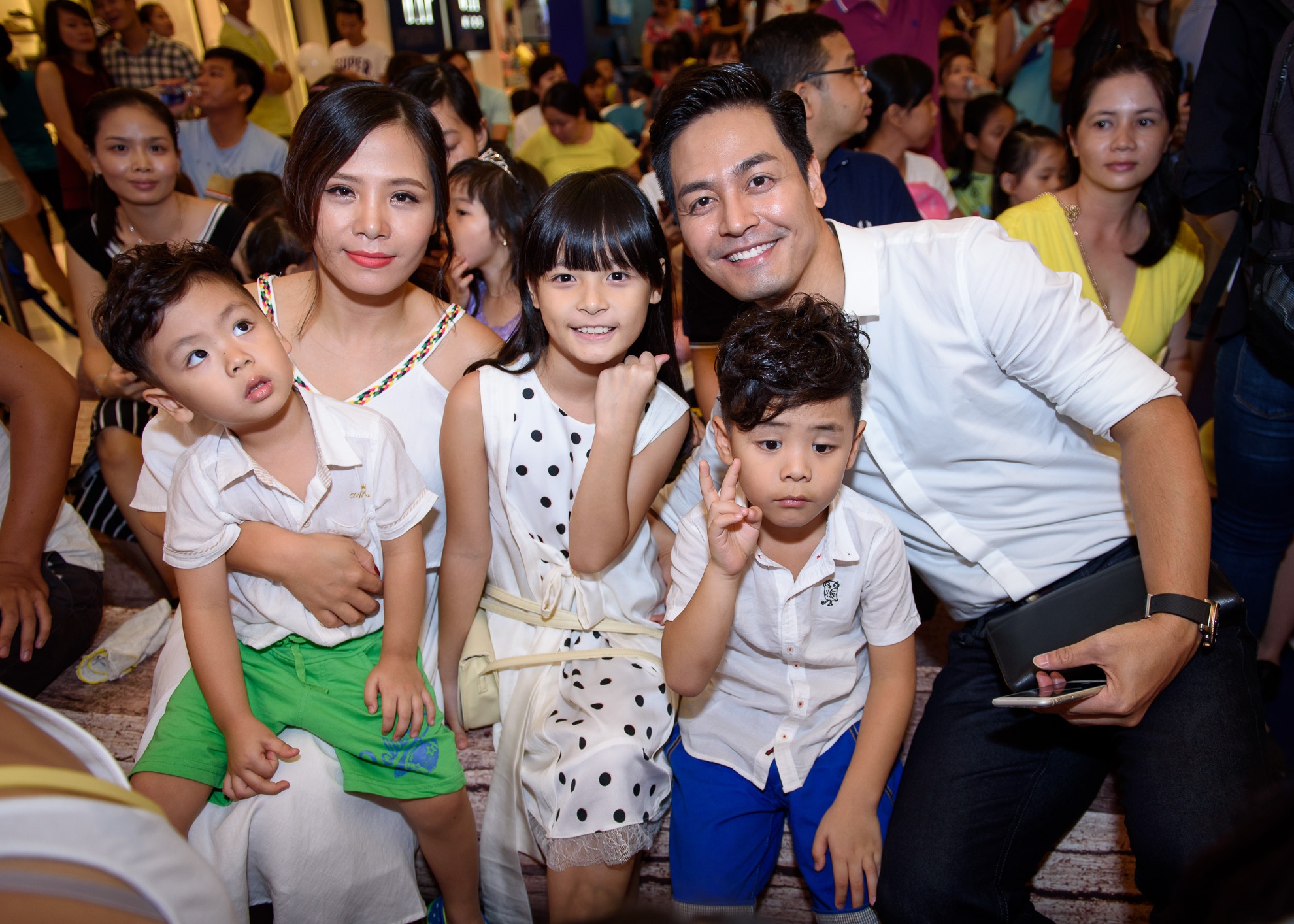 Vợ Lý Hải lấy lại vóc dáng sau khi sinh ảnh 8 Vo Ly Hai lay lai voc dang sau khi sinh anh 8