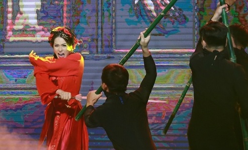 Nhat Kim Anh gianh chien thang voi hinh tuong Thanh Hang hinh anh