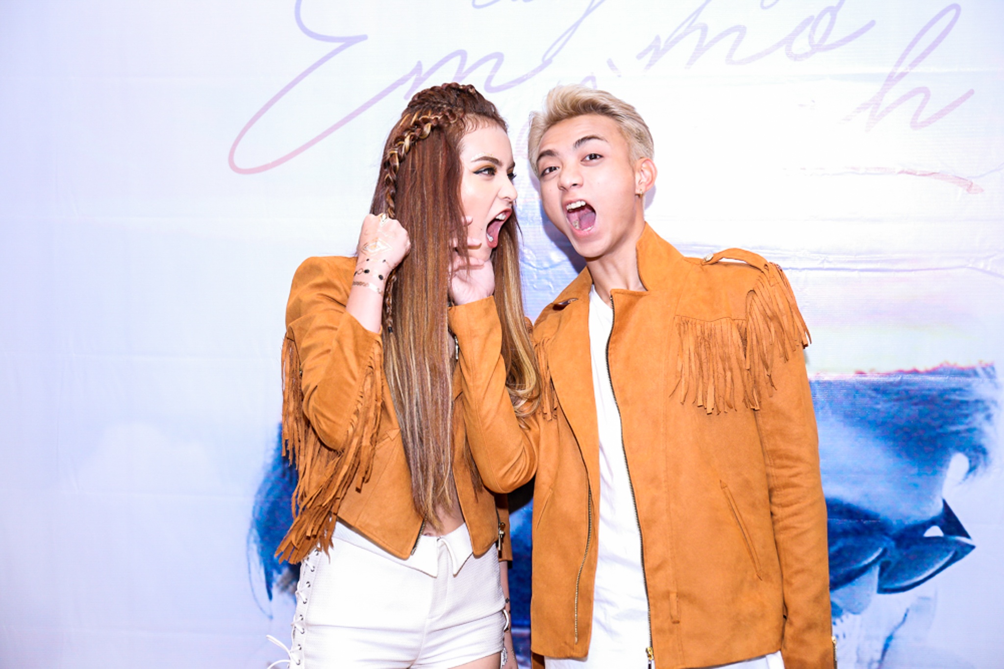 MLee ra mat MV chung voi Soobin Hoang Son anh 1