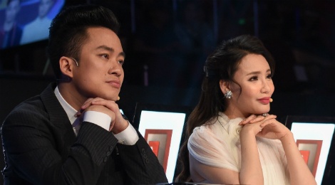 Giam khao X Factor khong nhin mat sau tranh cai gay gat hinh anh