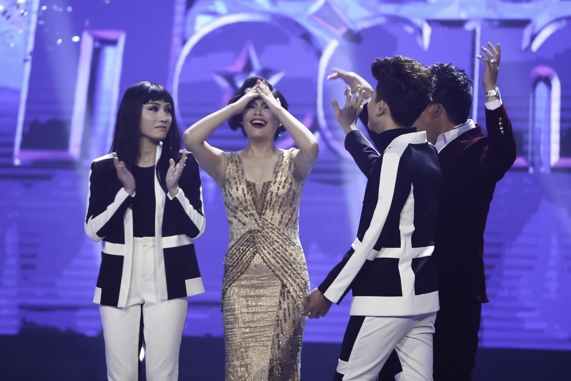 Gala trao giai Bien hoa hoan hao anh 1