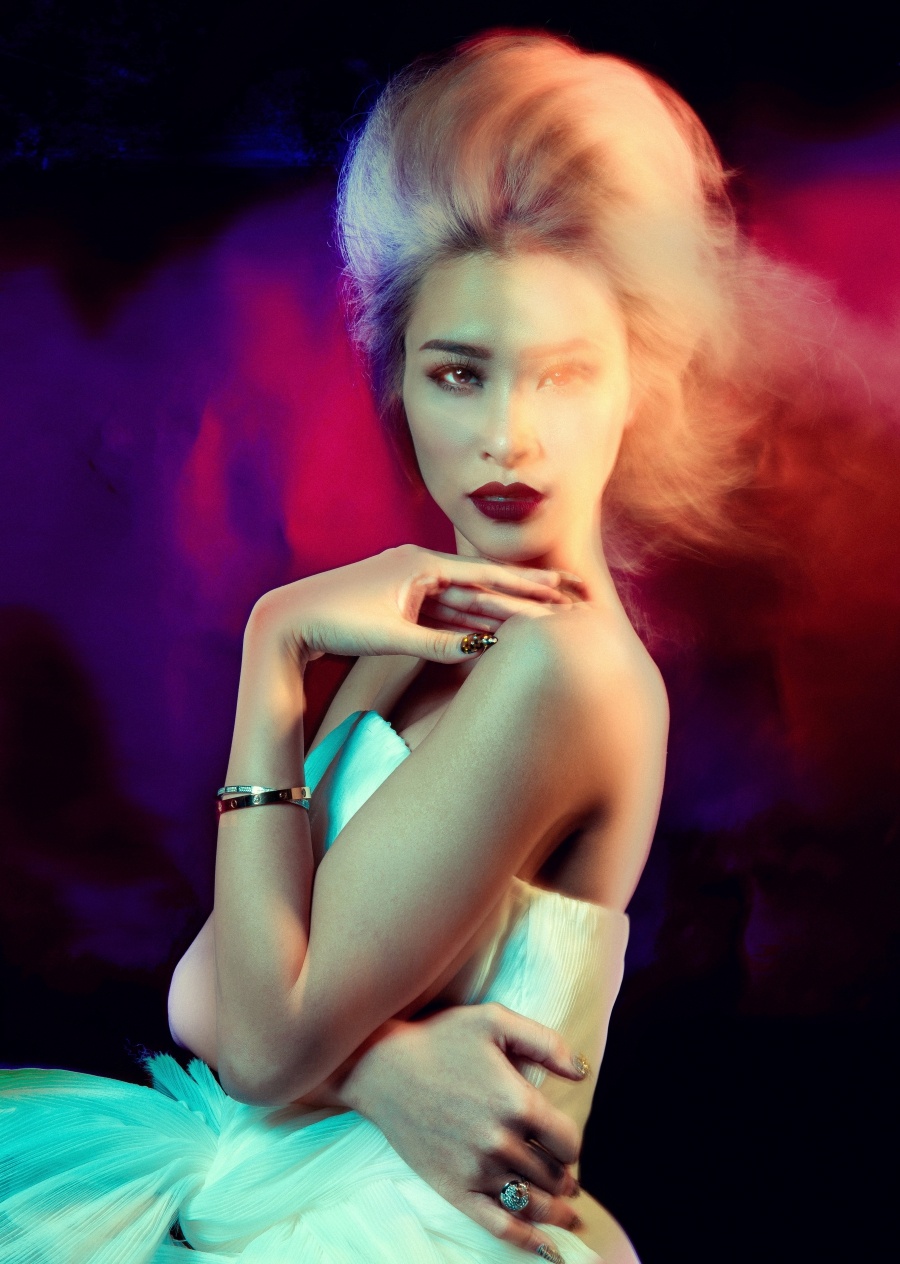 Đông Nhi ra mắt Trách ai bây giờ ảnh 1 Dong Nhi ra mat Trach ai bay gio anh 1