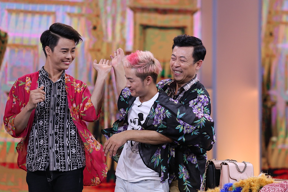 Tap 4 Bi mat dem chu nhat anh 9