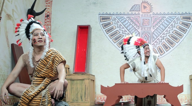 Truong Giang choi kham dong nghiep hinh anh