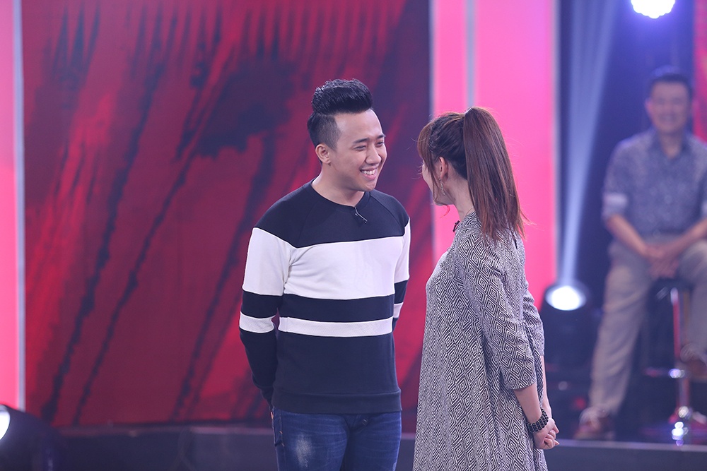 Tap 5 Bi mat dem chu nhat anh 6