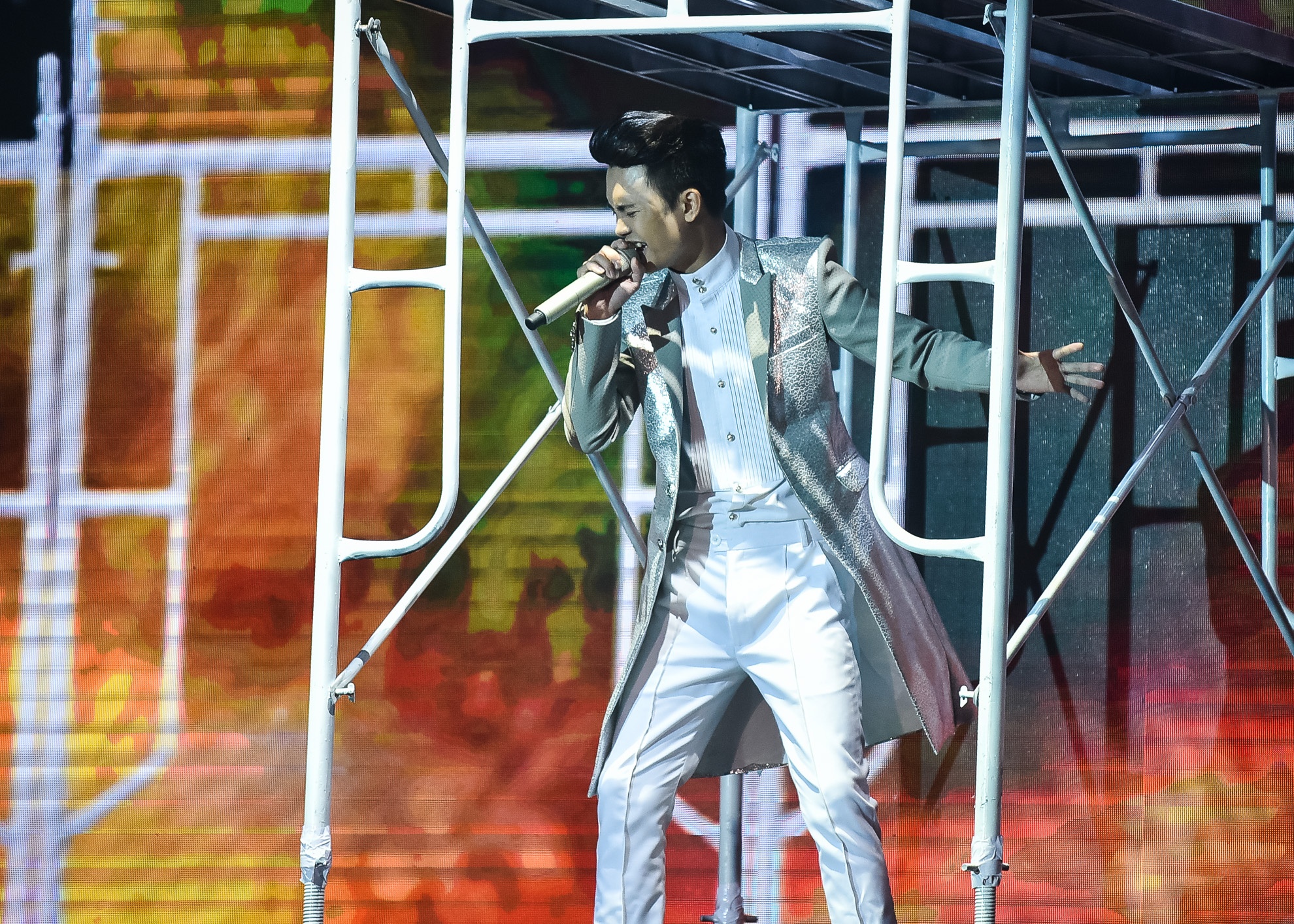 Live show 8 X Factor anh 14