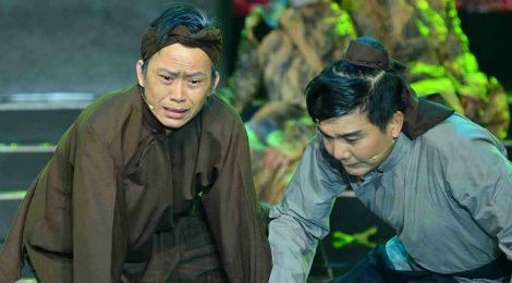 Hoai Linh giup chau gai Vu Linh loi nguoc dong ngoan muc hinh anh