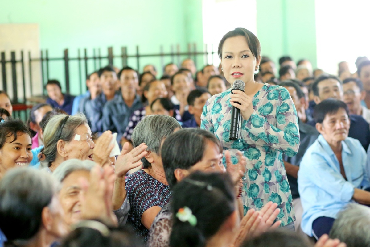 Viet Huong lam tu thien anh 3