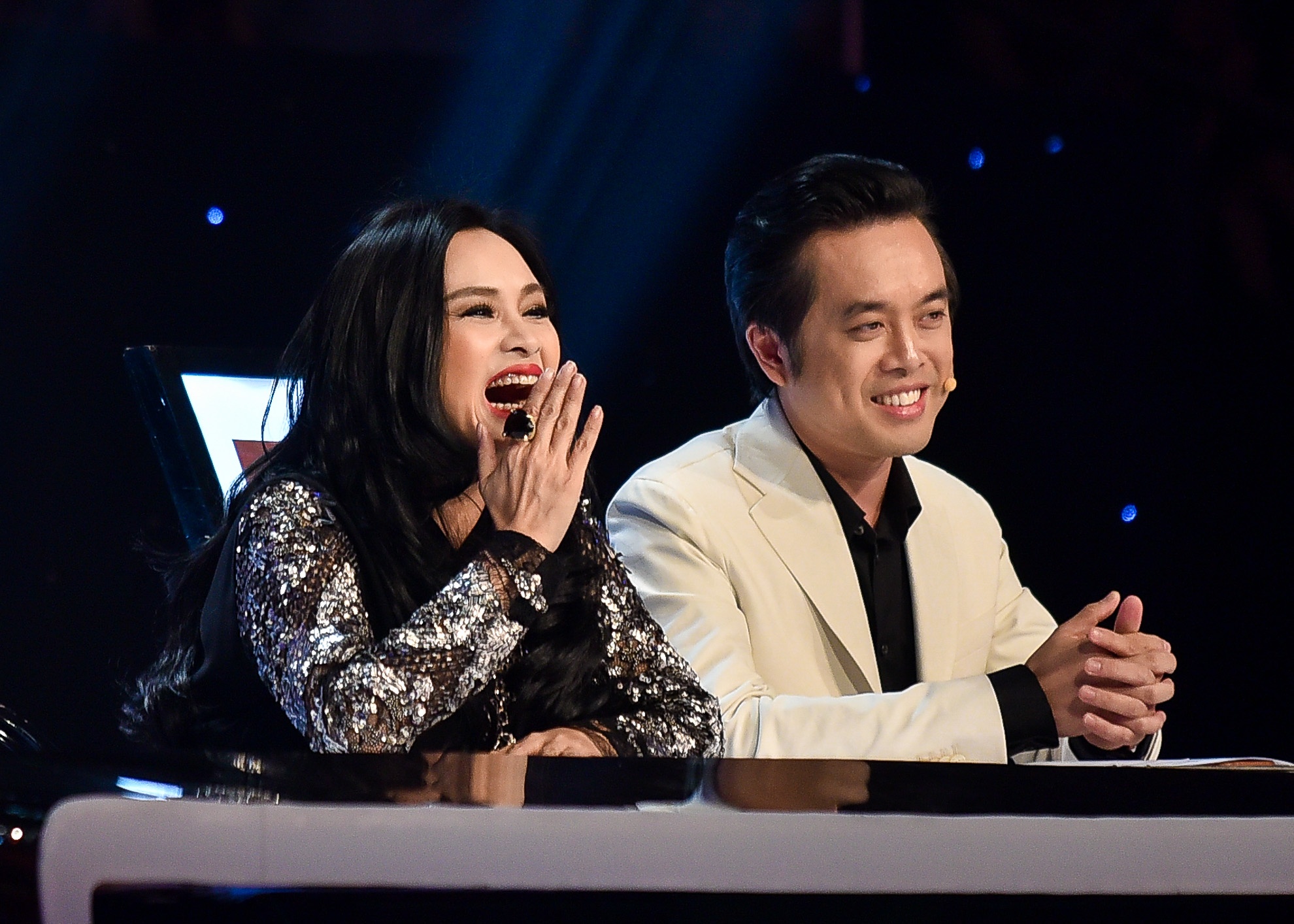 Dem ban ket X Factor anh 12