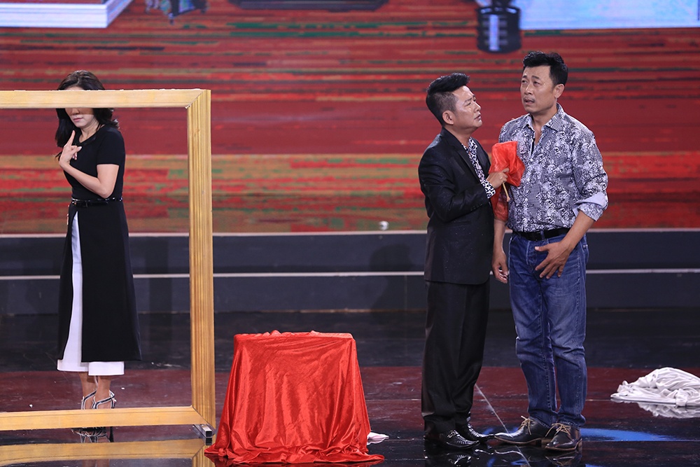 Tap 6 Bi mat dem chu nhat anh 8