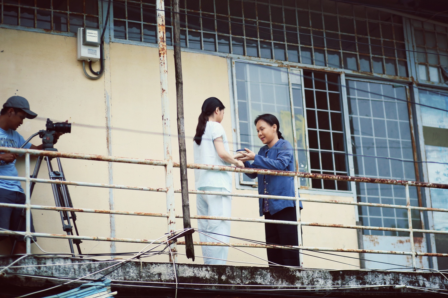 Viet Huong lam phim ngan Me anh 6