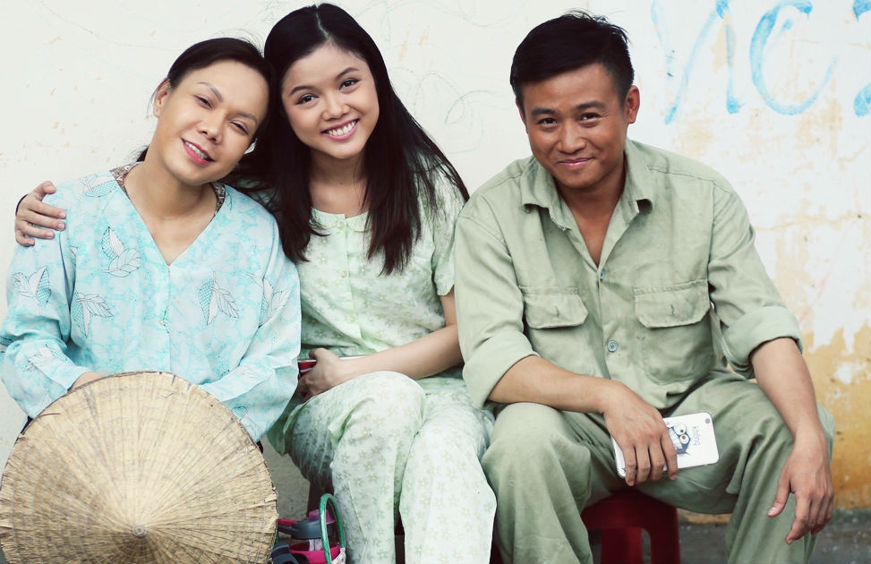 Viet Huong lam phim ngan 'Me' hinh anh