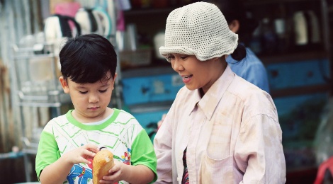 Viet Huong gay xuc dong voi phim ngan ve me trong mua Vu lan hinh anh