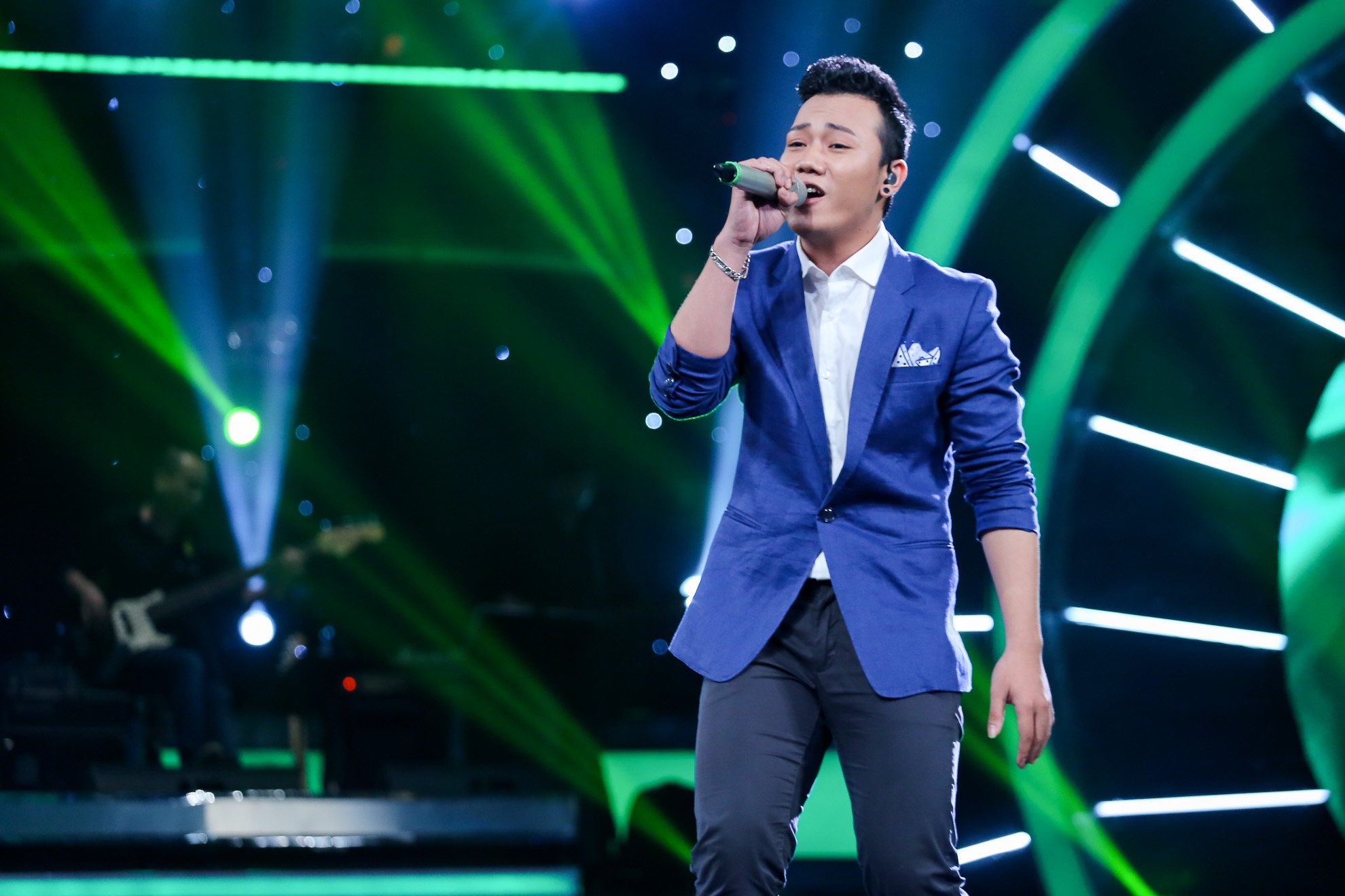 Gala 5 cuộc thi Vietnam Idol ảnh 10 Gala 5 cuoc thi Vietnam Idol anh 10