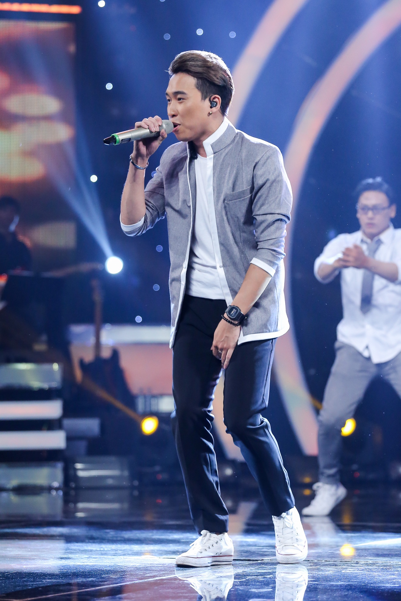 Gala 5 cuộc thi Vietnam Idol ảnh 12 Gala 5 cuoc thi Vietnam Idol anh 12