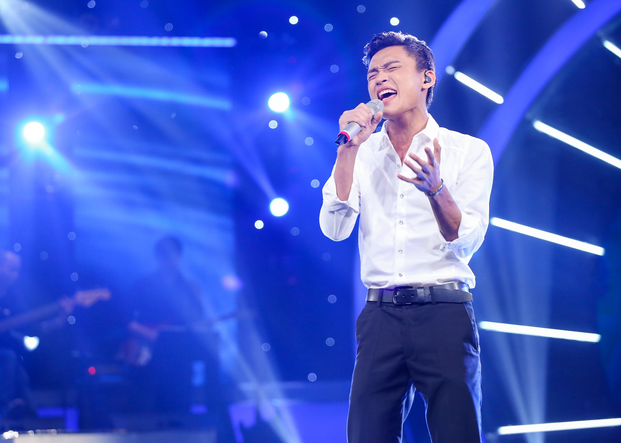 Gala 5 cuộc thi Vietnam Idol ảnh 7 Gala 5 cuoc thi Vietnam Idol anh 7