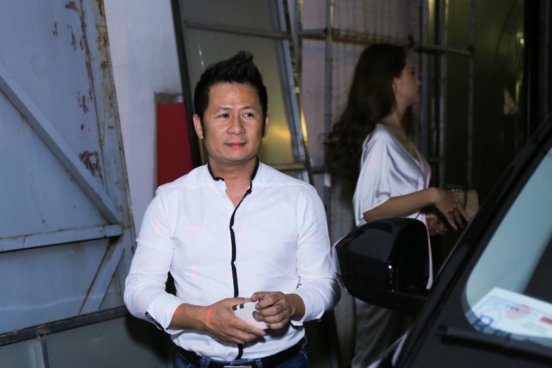 Ông xã Thu Minh về Việt Nam ảnh 6 Ong xa Thu Minh ve Viet Nam anh 6