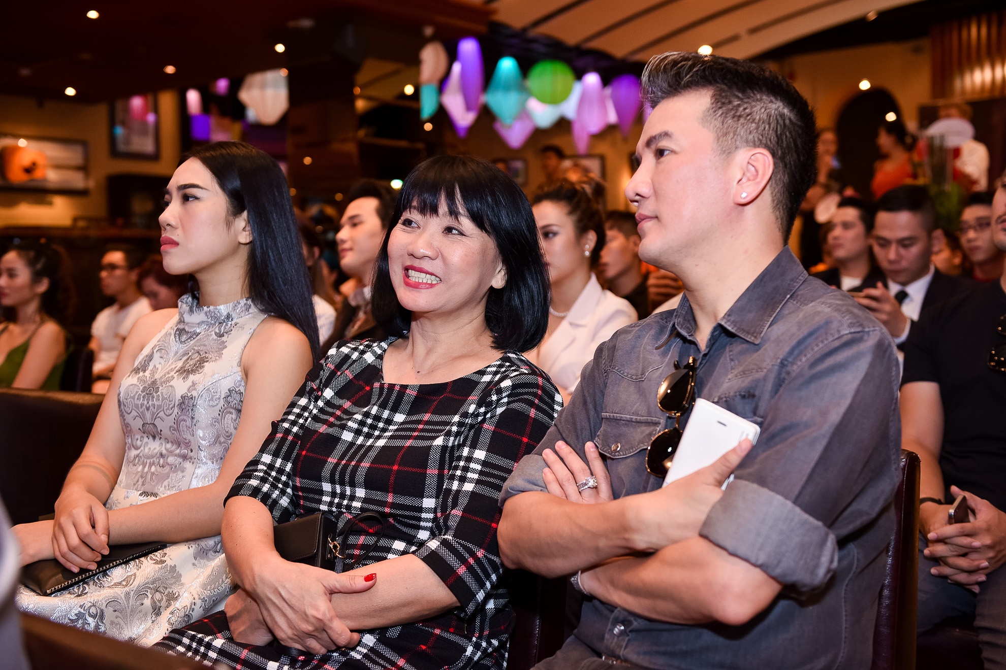 Ngọc Trâm The Voice ra mắt MV mới ảnh 4 Ngoc Tram The Voice ra mat MV moi anh 4