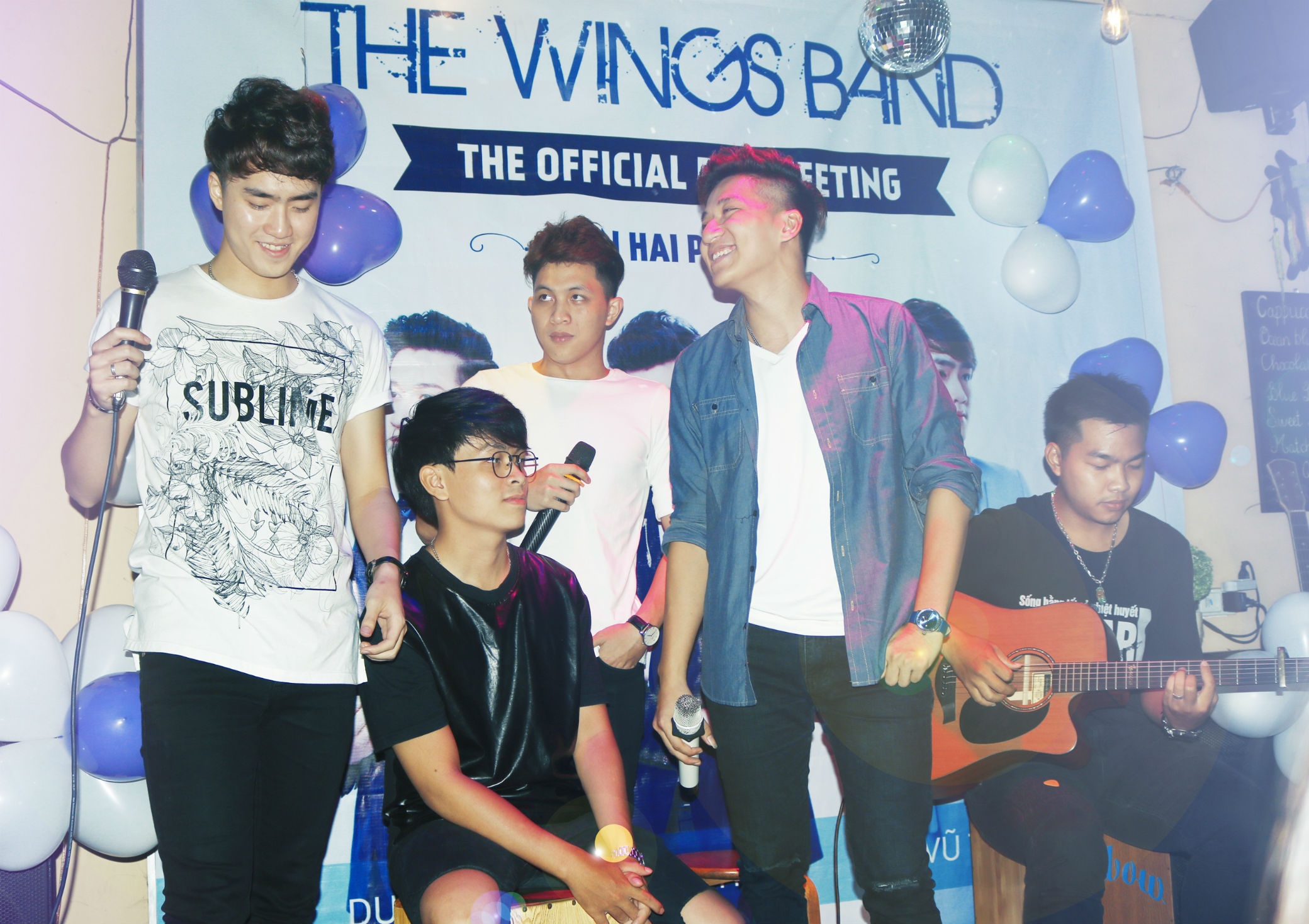 Nhóm nhạc The Wings tổ chức họp fan ảnh 6 Nhom nhac The Wings to chuc hop fan anh 6