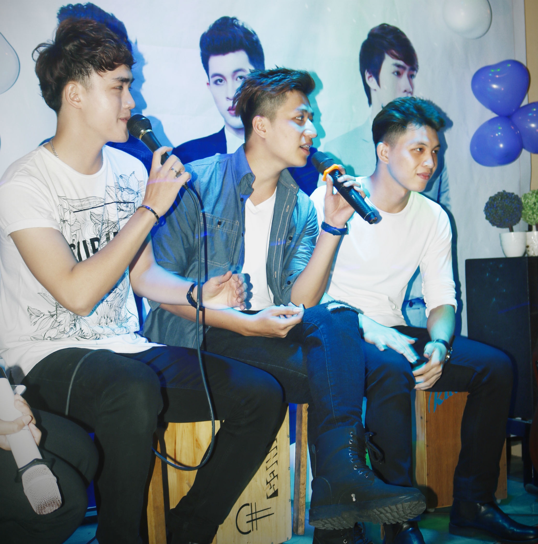 Nhóm nhạc The Wings tổ chức họp fan ảnh 3 Nhom nhac The Wings to chuc hop fan anh 3