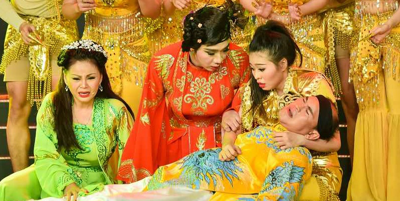 Le Loc duoc ba me va Tran Thanh yem tro hinh anh