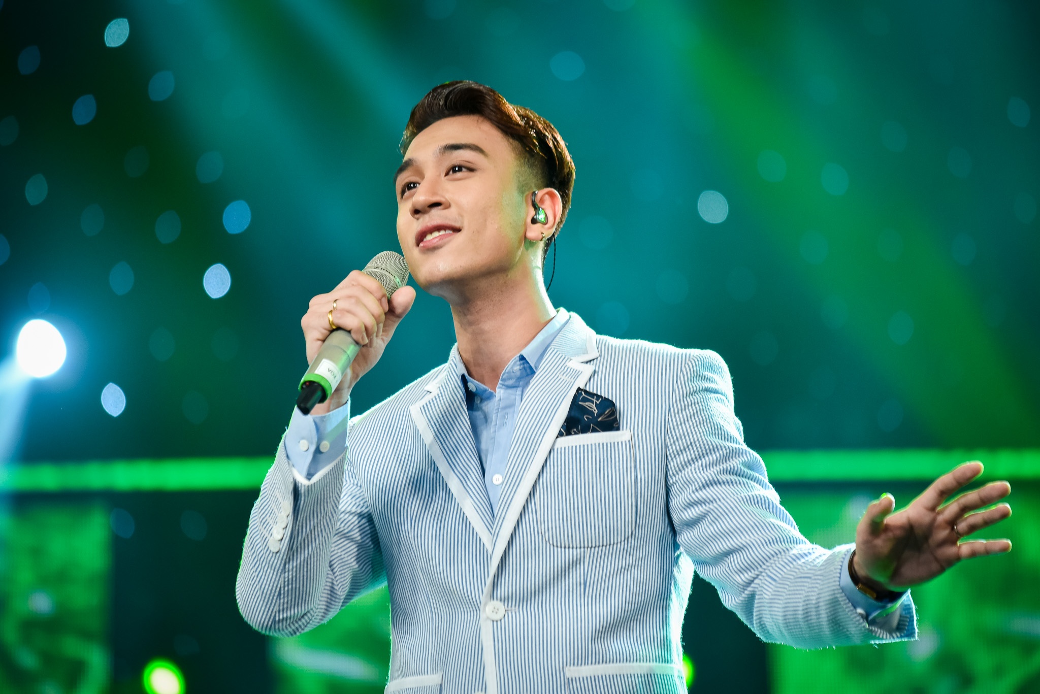 Gala 7 Vietnam Idol anh 1
