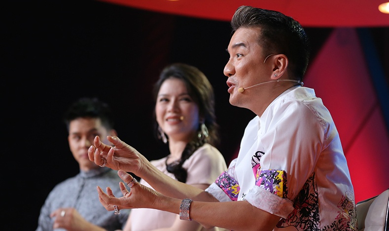 Tran Thanh bi boc me chuyen an dem voi Hari Won hinh anh