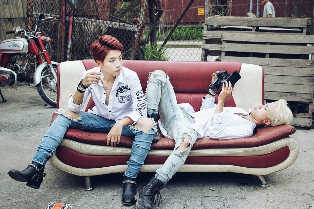 Nhom nhac Uni5 ra mat MV anh 1