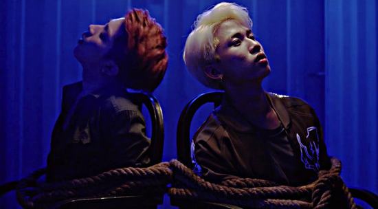 MV C'MON - Uni5 hinh anh