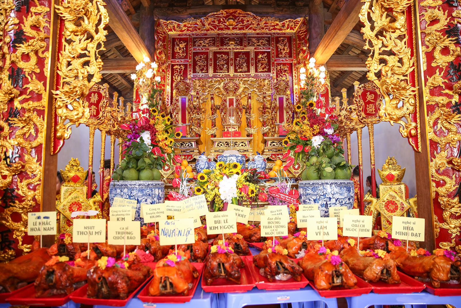 Nhà thờ Tổ của Hoài Linh ảnh 9 Nha tho To cua Hoai Linh anh 9