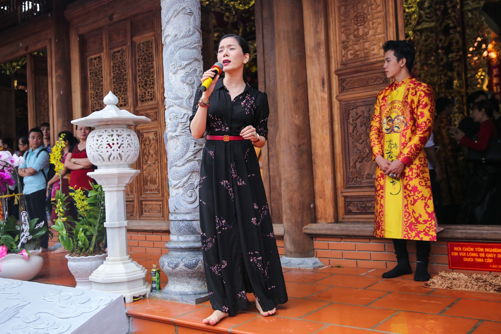 Den tho To cua Hoai Linh anh 12