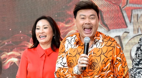 Hong Dao ke chuyen Chi Tai nhan tin lam phien ca dem hinh anh