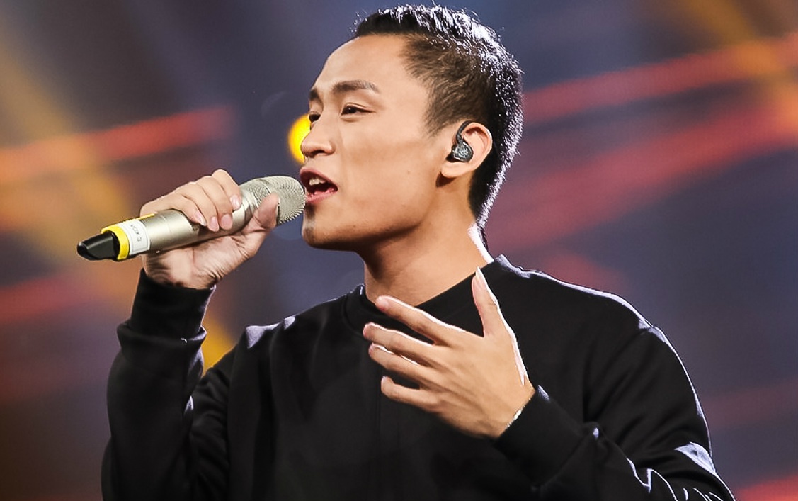 Viet Thang - Toi dang hat hinh anh