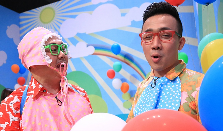 Hong Dao lam co nuoi day tre hinh anh