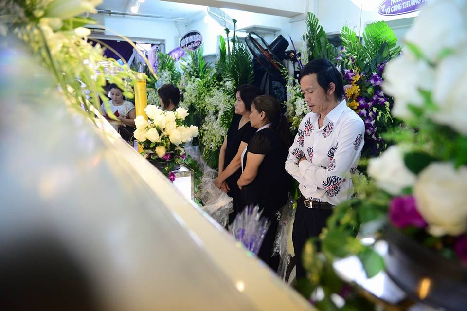 Le vieng tang ca si Minh Thuan anh 2