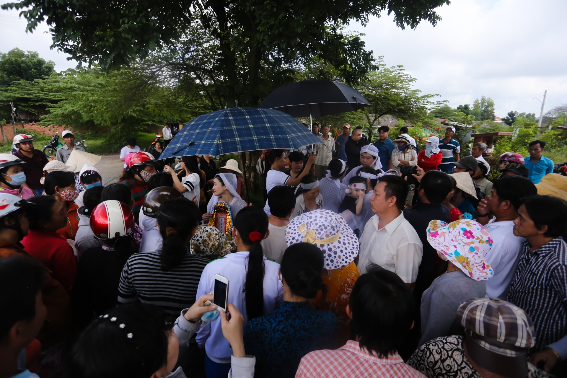 Dam tang NSND Thanh Tong anh 6