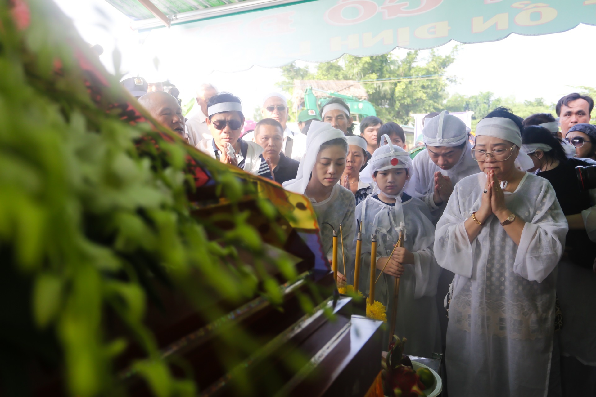 Dam tang Thanh Tong anh 12