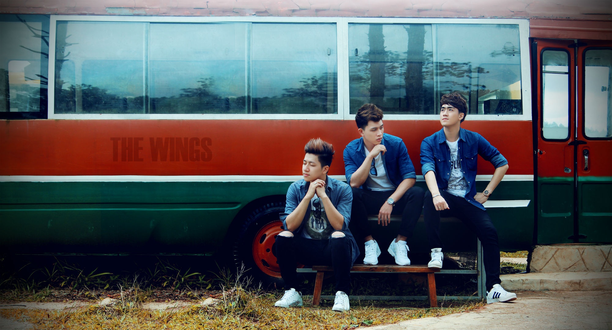 Nhóm nhạc The Wings phát hành album ảnh 1 Nhom nhac The Wings phat hanh album anh 1