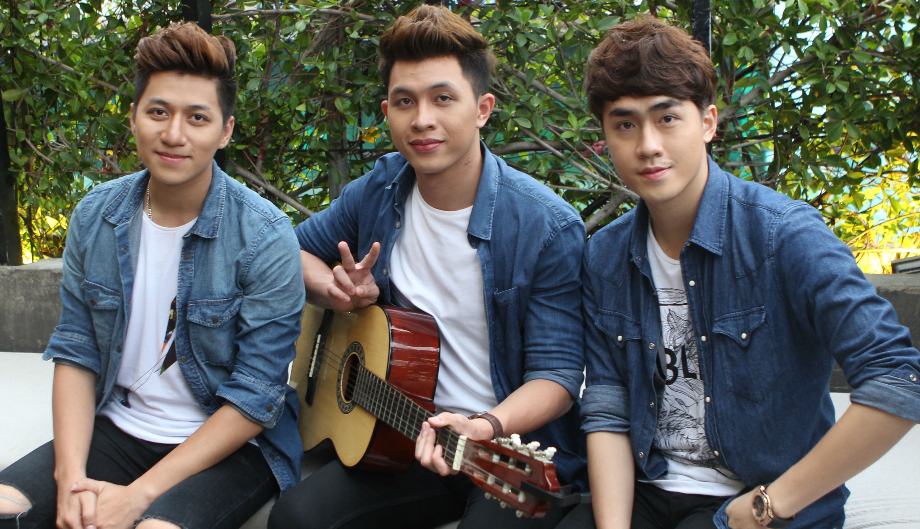 The Wings - Voi anh em van la co be hinh anh