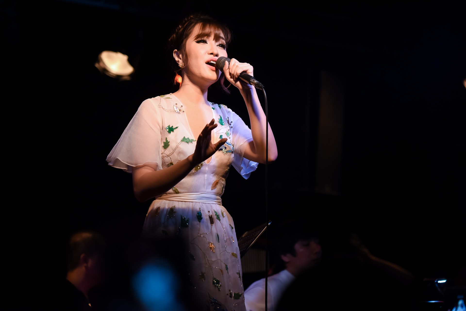 Mini show của Bùi Bích Phương ảnh 3 Mini show cua Bui Bich Phuong anh 3