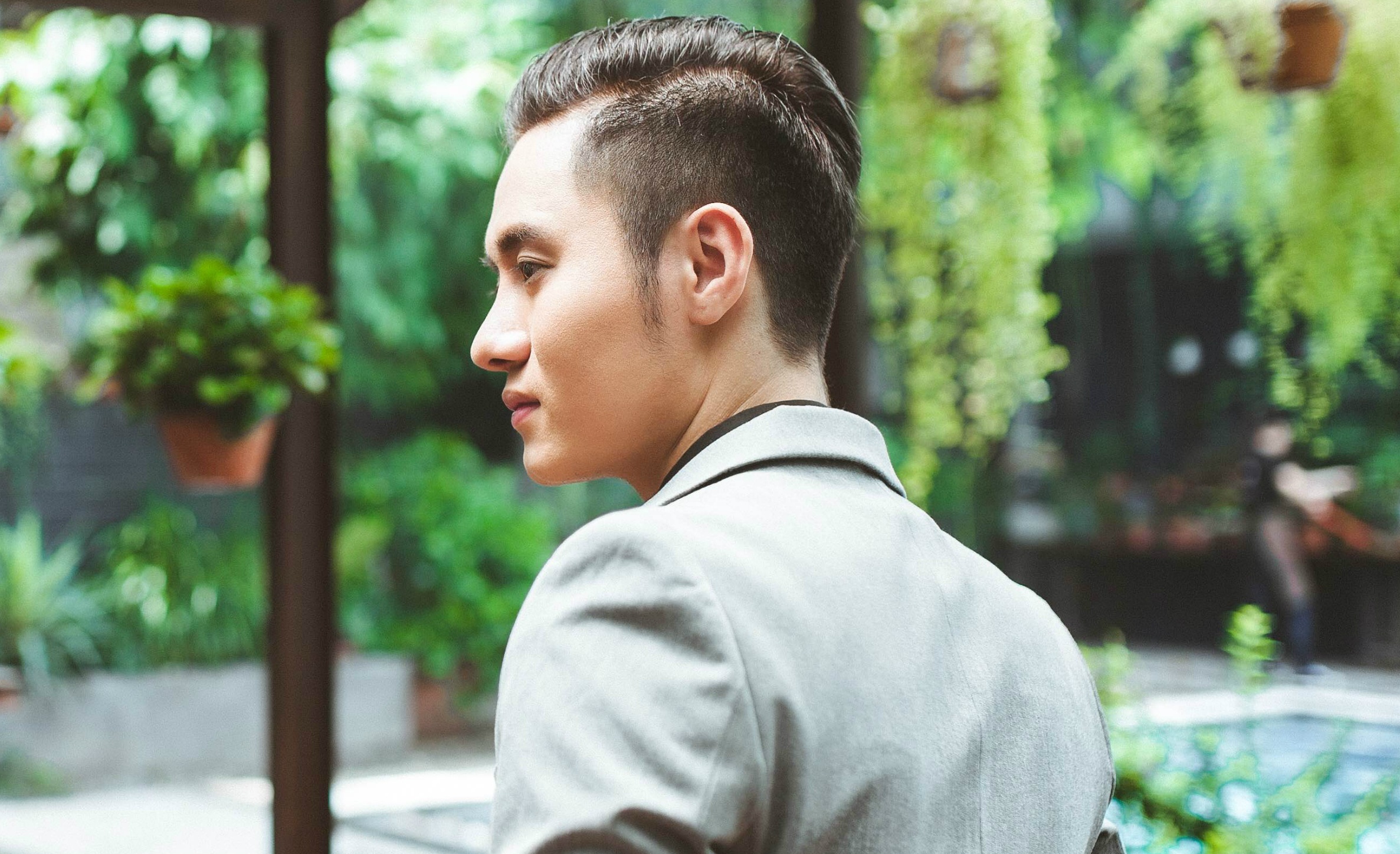 Tuan Hoang - Doi nga doi ta hinh anh