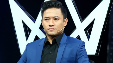 Quy Binh, Doan Trang bat khoc trong game show hinh anh